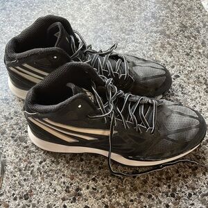 2013 Adidas Mad‎ Basketball Shoes Sz 8.5 Mens Black, gray & White. Worn on court